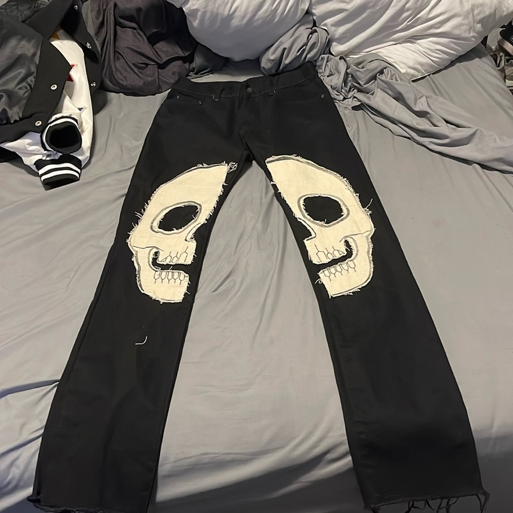 black skull pants 29